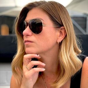 Meet your Posher, Noelle